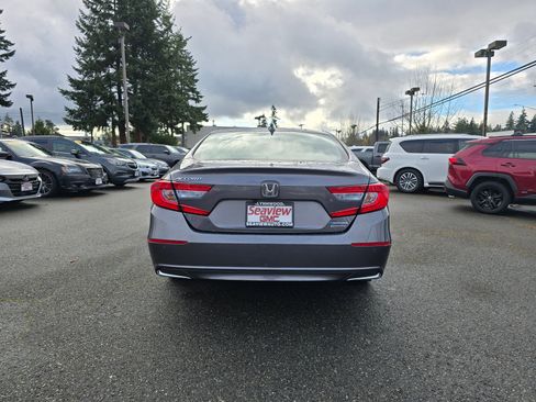 Used 2020 Honda Accord Touring image 6