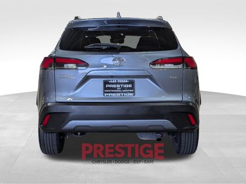 Used 2024 Toyota Corolla Cross XLE image 7