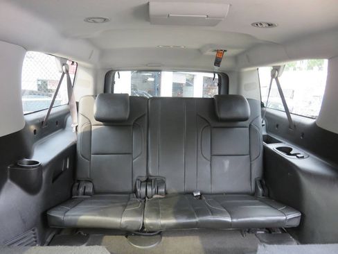 Used 2016 Chevrolet Suburban LTZ AWD/4WD image 25