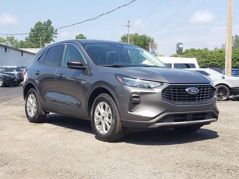 Used 2024 Ford Escape Active w/ Tech Pack #1 AWD/4WD image 3