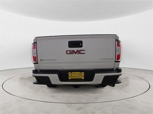 Used 2020 GMC Canyon Denali image 4