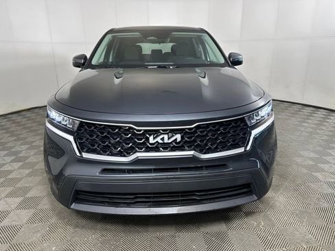 Used 2022 Kia Sorento LX image 8
