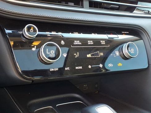 Used 2023 INFINITI QX60 Luxe image 14