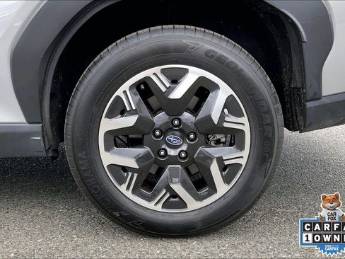 Certified 2025 Subaru Forester Premium AWD/4WD image 11