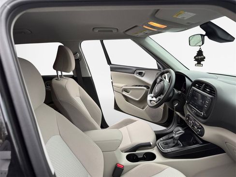 Certified 2023 Kia Soul LX w/ Option Group 015 image 26