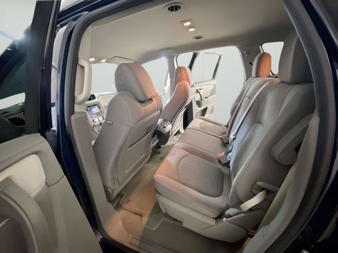 Used 2016 Chevrolet Traverse LS FWD image 33