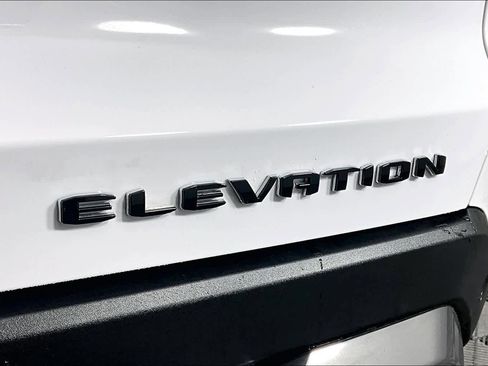 Used 2026 GMC Terrain Elevation w/ Elevation Premium Package FWD image 10