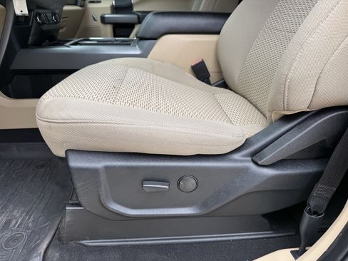 Used 2021 Ford F250 XLT w/ XLT Value Package AWD/4WD image 28
