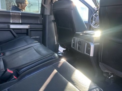 Used 2017 Ford F350 Lariat image 24