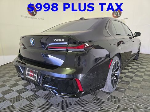 New 2025 BMW 750e xDrive image 4