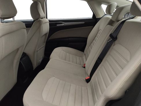 Used 2020 Ford Fusion S image 18