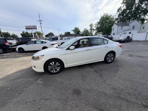 Used 2013 Honda Accord LX image 39