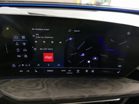 Certified 2025 Audi Q5 Premium w/ Convenience Package image 18