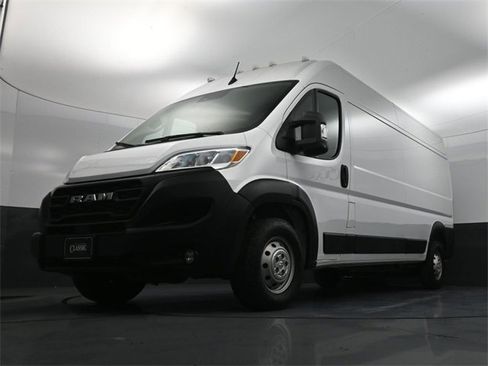 Used 2023 RAM ProMaster 2500 w/ Driver Convenience Group image 22
