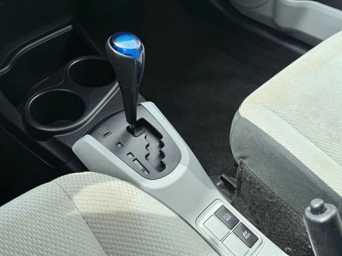 Used 2014 Toyota Prius C One FWD image 17
