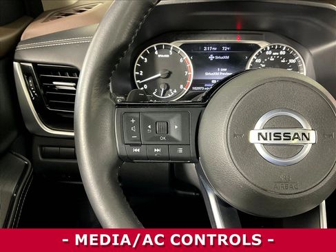 Used 2021 Nissan Rogue SL FWD image 11