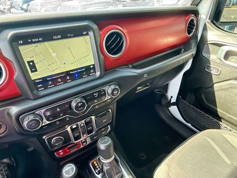 Used 2022 Jeep Wrangler Unlimited Rubicon w/ Steel Bumper Group image 25