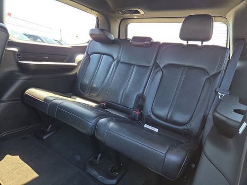 Used 2024 Jeep Wagoneer Series II image 13