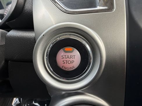 Used 2019 Nissan Titan SV AWD/4WD image 25