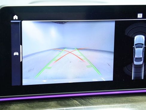 Used 2023 BMW 540i w/ Convenience Package image 19