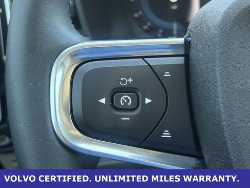 Certified 2023 Volvo XC40 B5 Plus w/ Protection Package Premier image 17