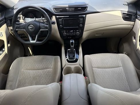 Used 2019 Nissan Rogue SV FWD image 11