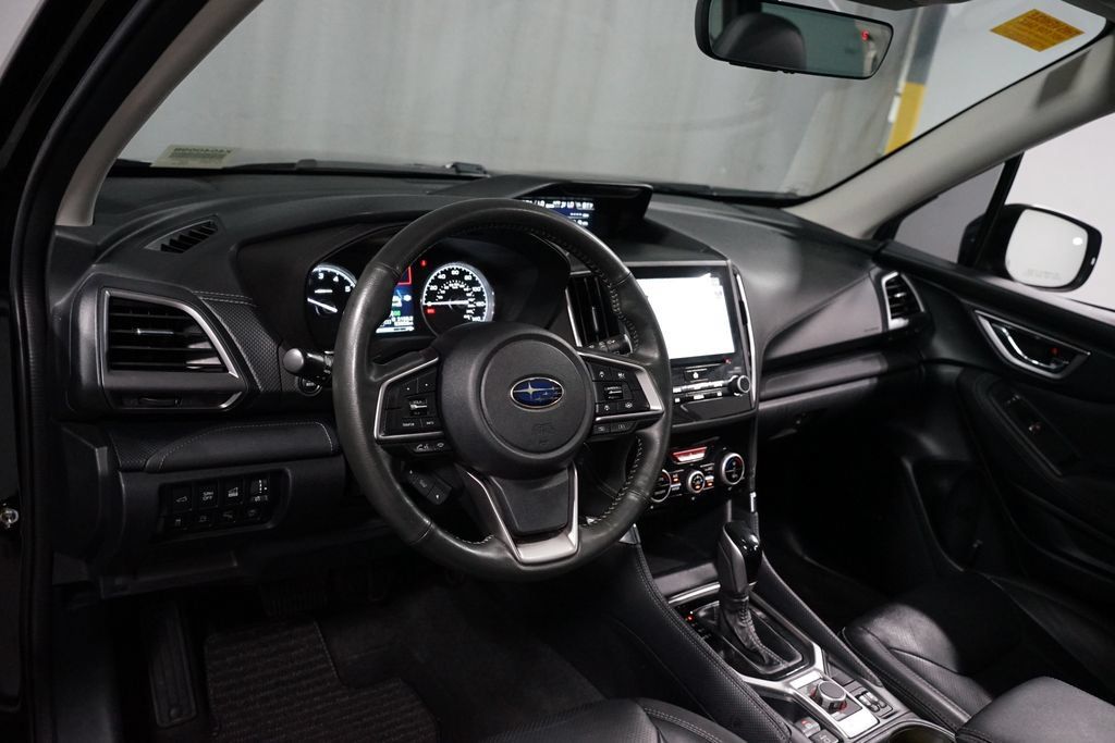 Used 2023 Subaru Forester Touring AWD/4WD image 11