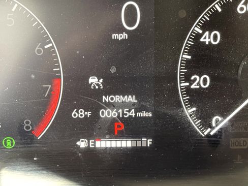 Used 2025 Honda HR-V LX image 15