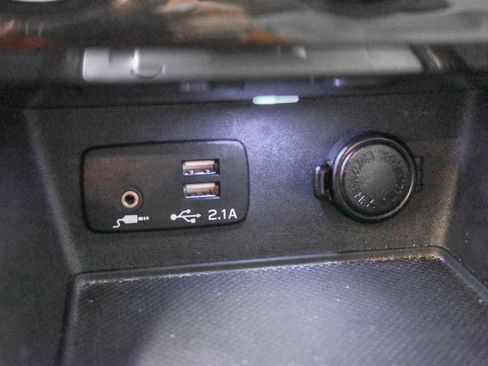 Used 2020 Subaru Forester Premium image 22