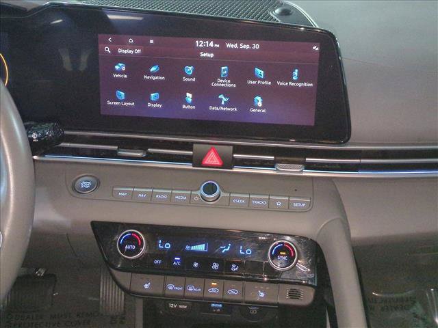 Used 2025 Hyundai Elantra SEL FWD image 15
