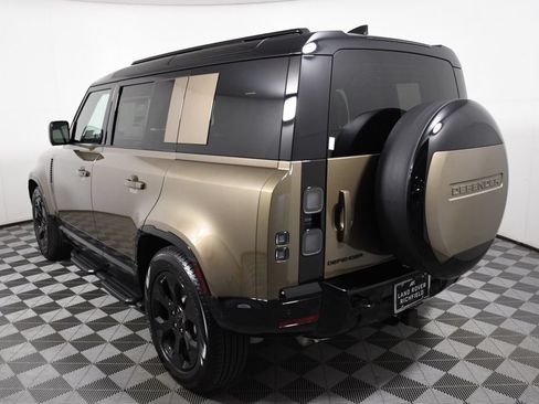New 2026 Land Rover Defender 110 X-Dynamic SE AWD/4WD image 4