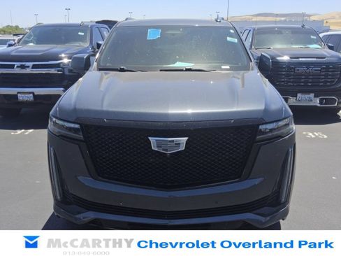 Used 2021 Cadillac Escalade Sport w/ Driver Assist Tech Package AWD/4WD image 8