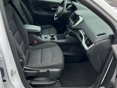 Used 2022 GMC Terrain SLE w/ Driver Convenience Package image 11