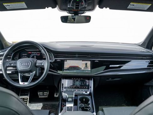 Used 2020 Audi SQ7 Premium Plus w/ S Executive Package AWD/4WD image 21