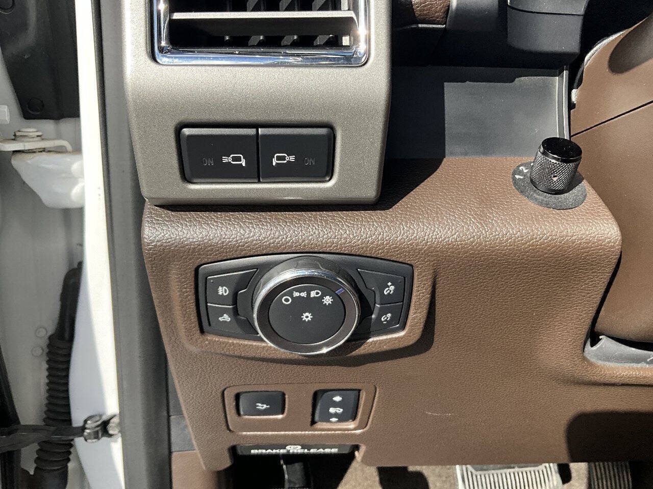 Used 2018 Ford F250 King Ranch w/ King Ranch Ultimate Package AWD/4WD image 36