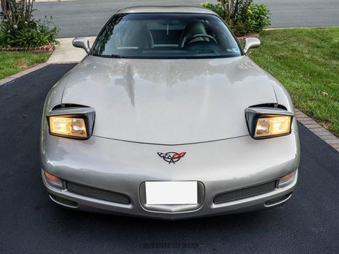 Used 2000 Chevrolet Corvette Coupe RWD image 72