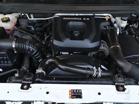 Used 2017 Chevrolet Colorado Z71 RWD image 8