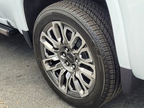 New 2026 GMC Sierra 1500 Denali Ultimate AWD/4WD image 7