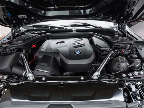 Used 2026 BMW 530i w/ M Sport Package RWD image 28