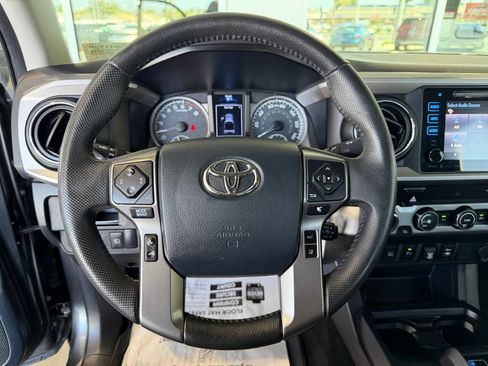 Certified 2019 Toyota Tacoma SR5 AWD/4WD image 22