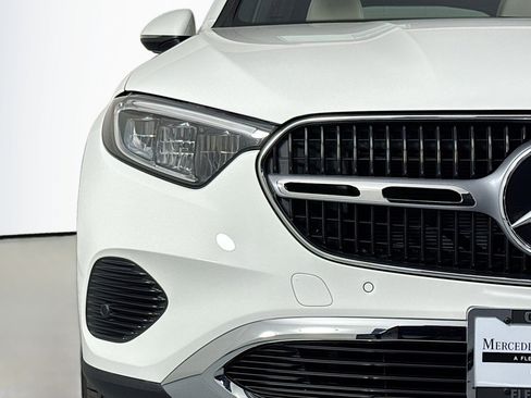 New 2026 Mercedes-Benz GLC 300 image 13