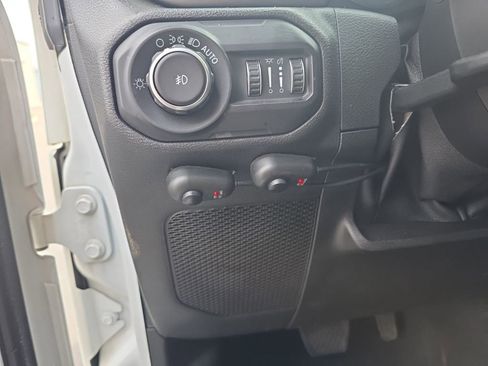 Used 2018 Jeep Wrangler Unlimited Sport S image 17