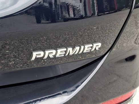 Used 2020 Chevrolet Equinox Premier FWD image 31
