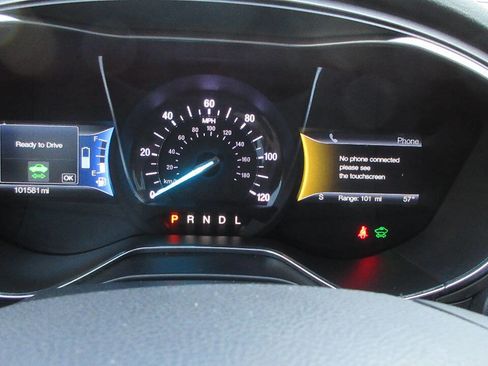 Used 2018 Ford Fusion SE image 27