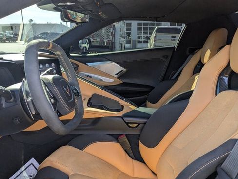 Used 2023 Chevrolet Corvette Stingray Premium Conv w/ Z51 Performance Package image 12