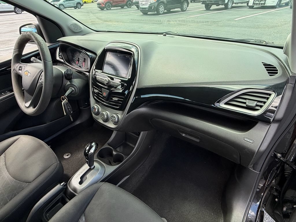 Certified 2019 Chevrolet Spark LT FWD image 17