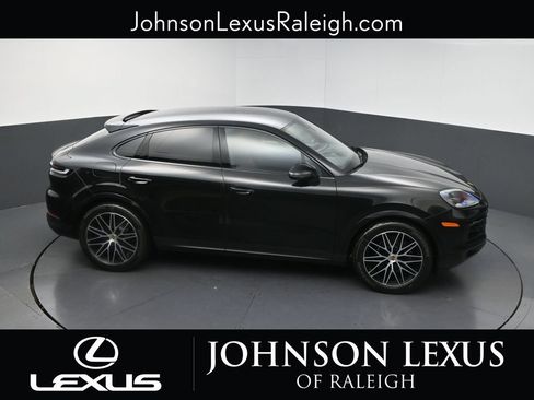 Used 2024 Porsche Cayenne Coupe AWD/4WD image 29