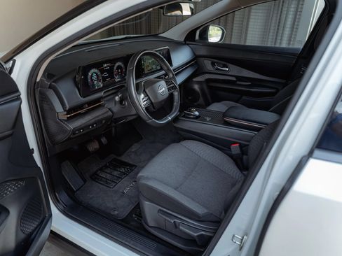 Used 2024 Nissan Ariya FWD image 38