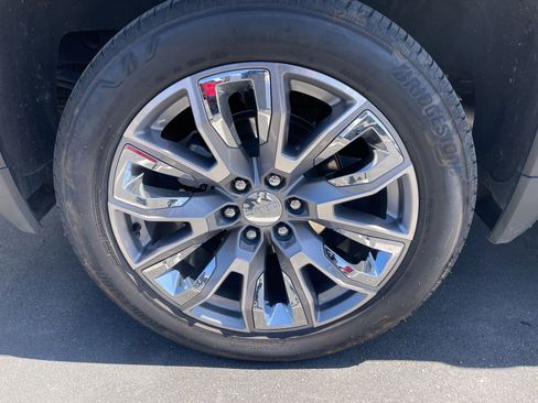 Used 2025 GMC Sierra 1500 Denali w/ Denali Reserve Package image 3