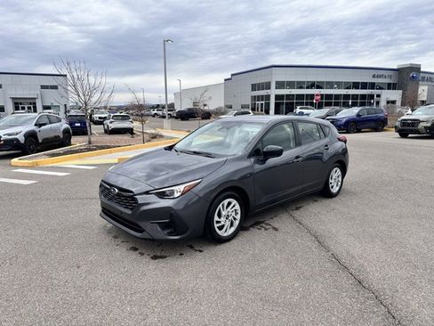 Used 2025 Subaru Impreza 2.0i image 3